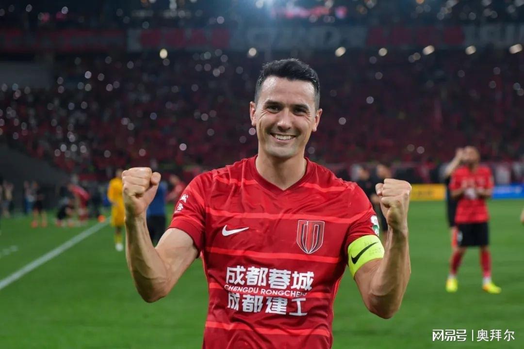 九游娱乐入口-周定洋告别成都蓉城:人生最艰难决定!在对的时间开启新挑战