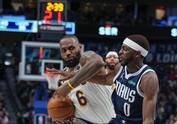 1677486506306045499.png 九游娱乐-湖人队迎来冲刺赛程 詹姆斯脚踝伤病依然令人担忧