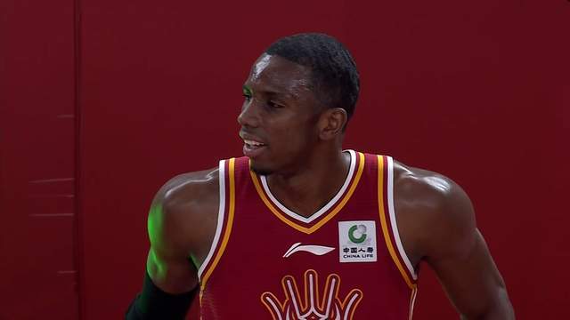 九游娱乐入口-拒绝逆转，北京男篮1分险胜山西 张才仁制胜补篮 翟晓川9+4+4全能